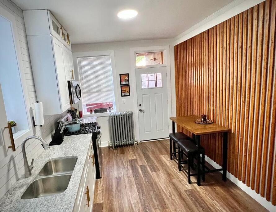 Modern Vintage 2Br Walkable To Dining & Lakefront Lägenhet Chicago Exteriör bild